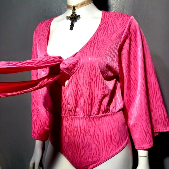 🔥NEW $49 SILKY SEXY PINK Wrap BODYSUIT SIZE 10 - Picture 8 of 12